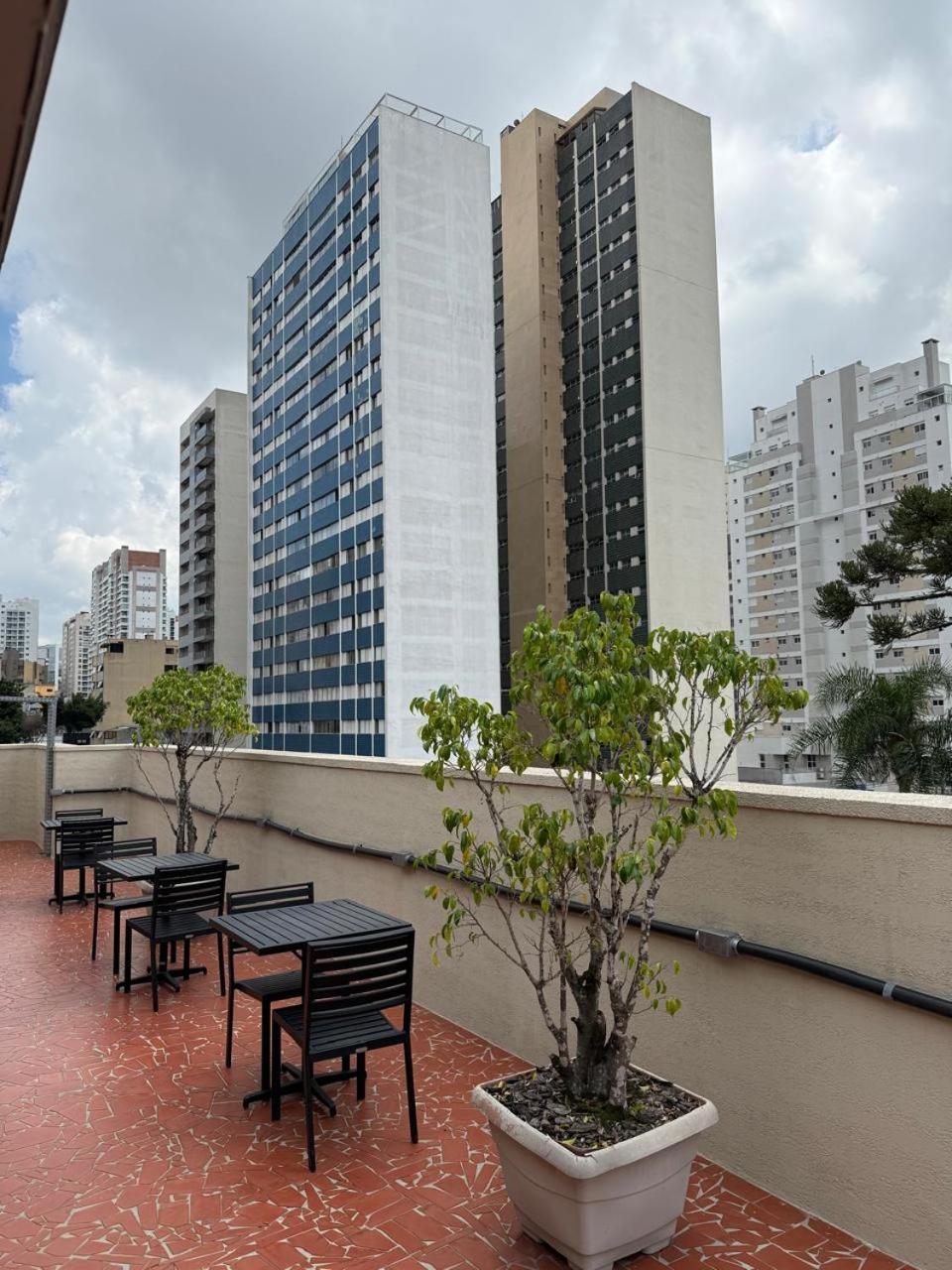 Esquina Batel - Hotel Economico Curitiba Luaran gambar
