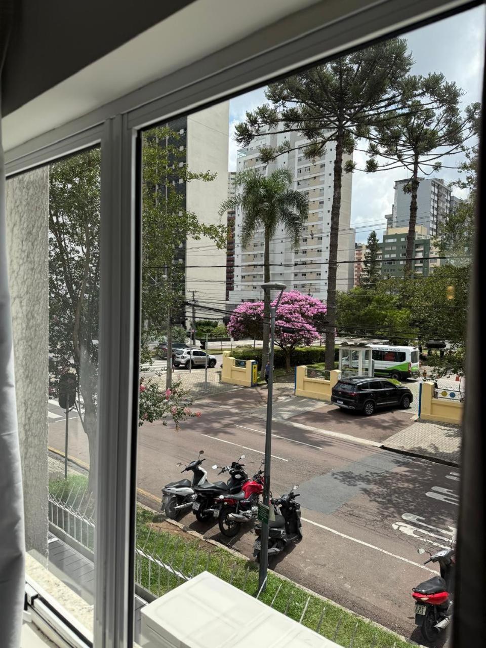 Esquina Batel - Hotel Economico Curitiba Luaran gambar